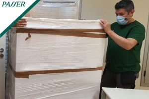 Packaging fragile items